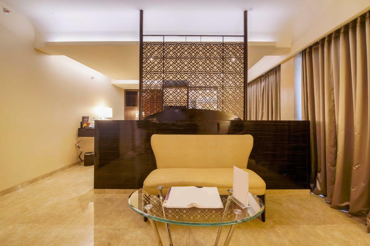 Sai Palace Grand, Malad Mumbai  Buitenkant foto